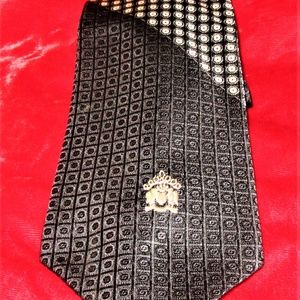 VTG 70'S OLEG CASSINI GEOMETRIC BLK/WHT TIE